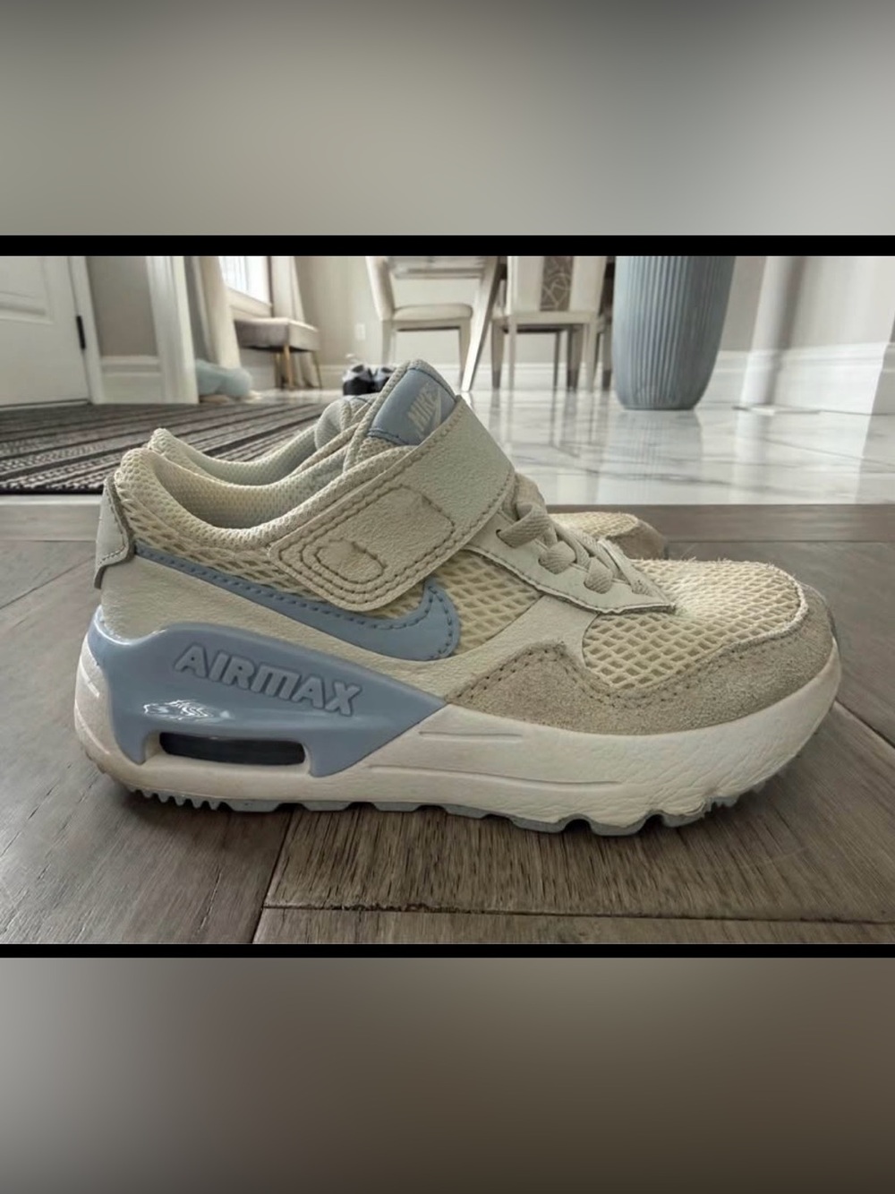 Nike Air Max Kids Sneakers in Light Blue and Cream toddler / little kid size 12